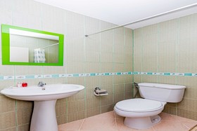 Jomthong Mansion by OYO Rooms