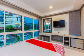 Jomthong Mansion by OYO Rooms