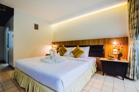 Karon Whale Resort Phuket
