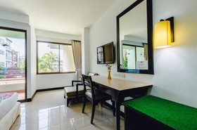 Karon Whale Resort Phuket
