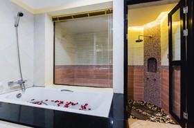 Karon Whale Resort Phuket