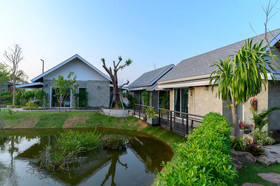 Loftpical Resort