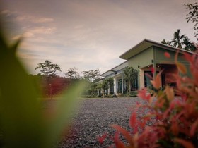 Moonlight Cottage Resort