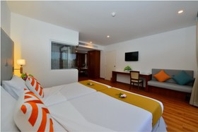 NH Boat Lagoon Phuket Resort