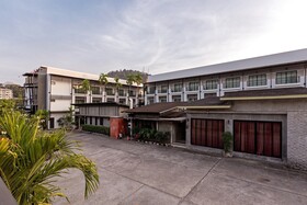 Phu-Ke-Ta, The Hip Service Apartment & Hotel