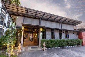 Phu-Ke-Ta, The Hip Service Apartment & Hotel