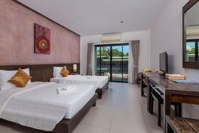 Phu-Ke-Ta, The Hip Service Apartment & Hotel