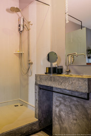 Phuket Capsule Hiden Pool Bar