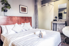 Phuket Capsule Hiden Pool Bar