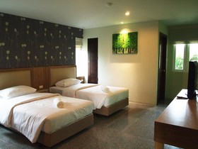 Phuket Ecozy Hotel