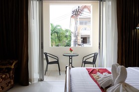 Phuket Racha Guesthouse