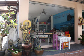 Phuket Racha Guesthouse
