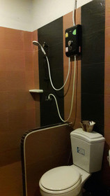 Phuket Racha Guesthouse