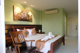 Phuket Racha Guesthouse