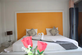 Phuket Racha Guesthouse