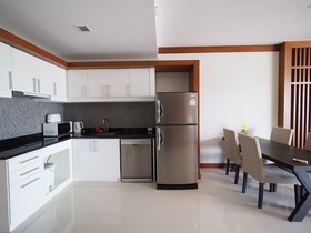 Q Conzept Condominium