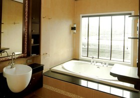 Ratana Apart Hotel @ Chalong