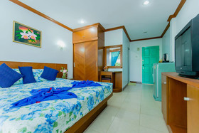 R K Guesthouse