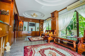 R K Guesthouse