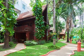 Royal Phawadee Village