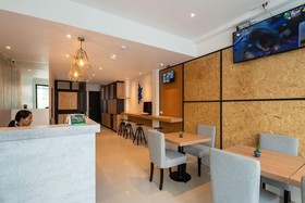 Stay @ Kata Poshtel