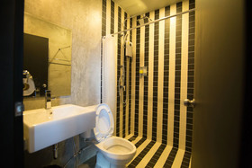 The Arbern Hostel x Bistro