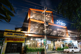 The Arbern Hostel x Bistro