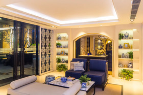 THE BASE Height by Lofty Villas