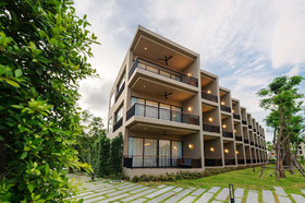 The Gallery Hotel Naiharn