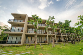 The Gallery Hotel Naiharn