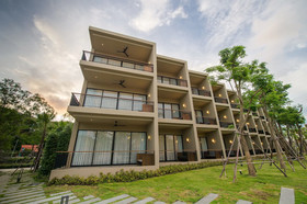 The Gallery Hotel Naiharn