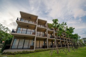 The Gallery Hotel Naiharn