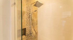 The Lago Apartments by Tropiclook