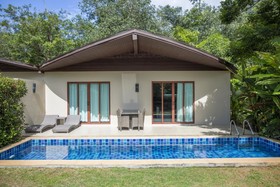 Barceló Coconut Island