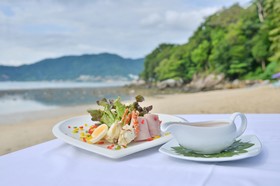 Tri Trang Beach Resort