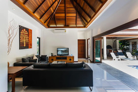 Villa Frangipani @ Nai Harn