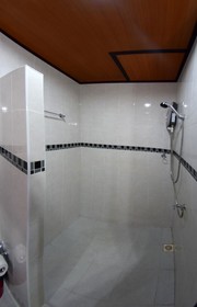 Vivi Boutique Room