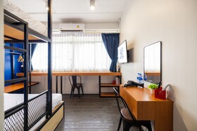 Marco Polo Phuket Poshtel & Bistro