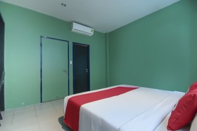 OYO 1162 Chalong Home Place