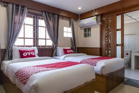 OYO 736 Green Poshtel