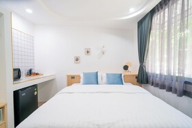 Phunaya Phuket Oldtown Hotel