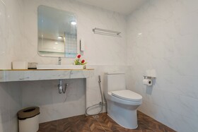 Phunaya Phuket Oldtown Hotel