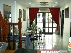Summer Breeze Inn