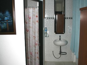 Summer Breeze Inn