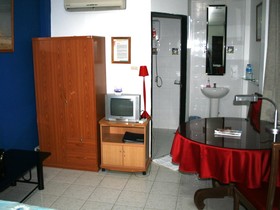 Summer Breeze Inn