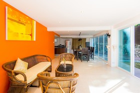 Tananza Pool Villa Nern Khao Phuket