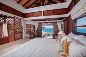 Baan Khunying - Secluded Beachfront