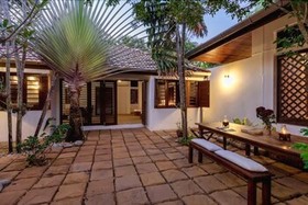 Baan Khunying - Secluded Beachfront