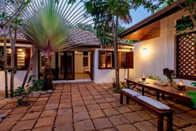 Baan Khunying - Secluded Beachfront