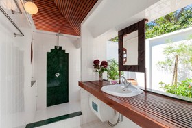 Baan Khunying - Secluded Beachfront